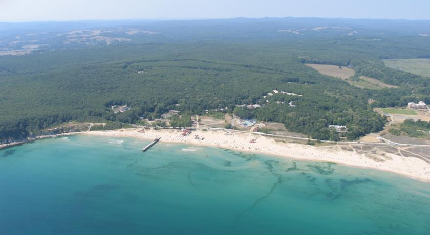 Hotel Forest Beach Primorsko Extérieur photo